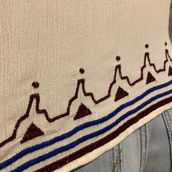 Forever 21 Embroidered Boho Blouse - Picture 6 of 6